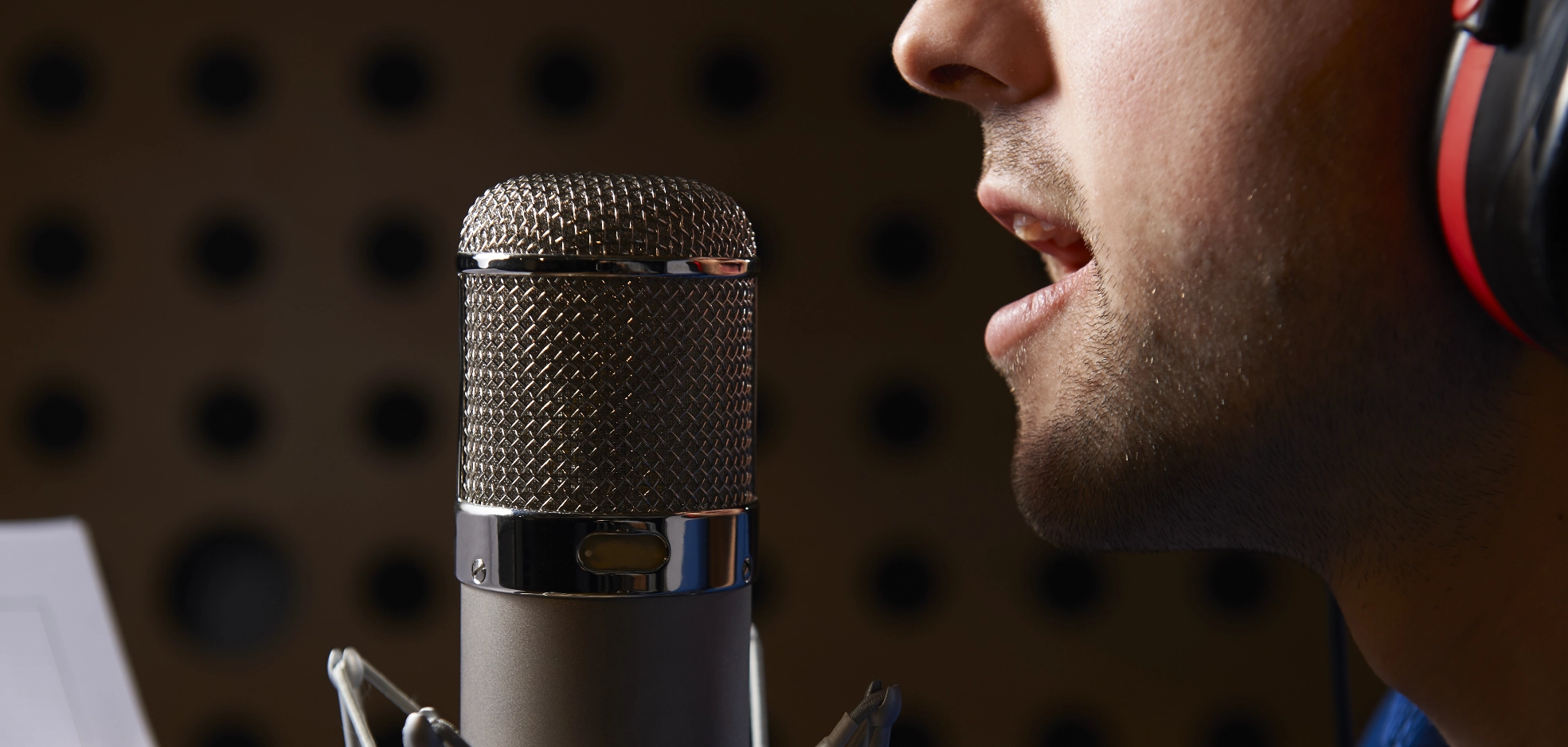 Acme Voiceover Artist Voiceover Artist , Simple Website, Company Website, Easy Website, No Coding Website, easy website,  Professional voiceover, Voice acting, Better than squarespace Serving Dorking